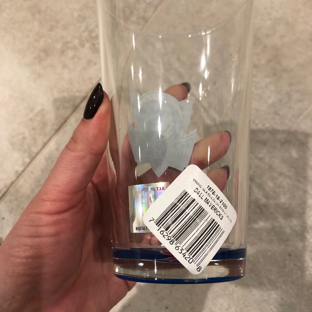 🧚🏻‍♀️ NBA Dallas Maverick pint glass new - Picture 3 of 3
